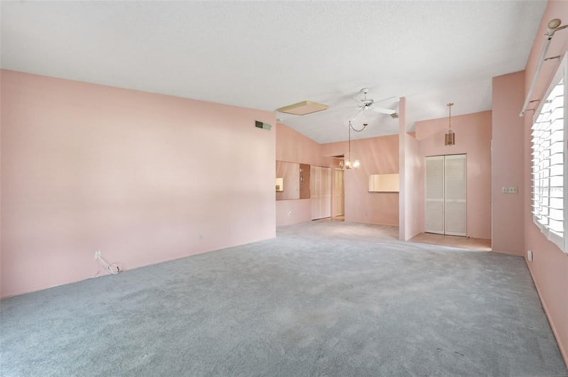 3251 Mcmath Dr, Palm Harbor, FL 34684