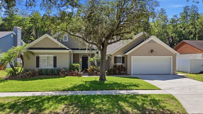 16604 Course Dr, Tampa, FL 33624