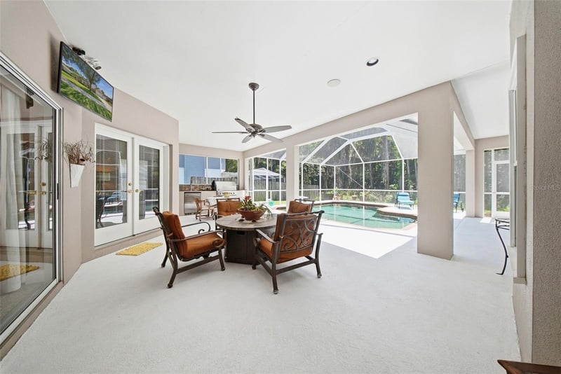 16604 Course Dr, Tampa, FL 33624