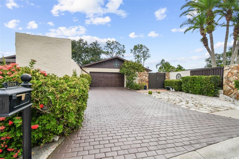 5004 Paloma Dr, Tampa, FL 33624
