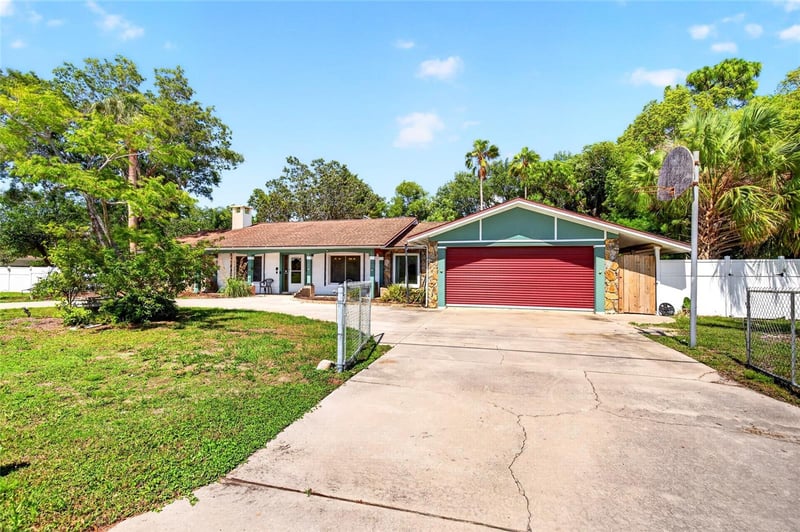 16206 Sea Pines Dr, Hudson, FL 34667