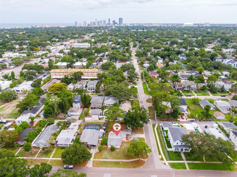 494 34th Ave, St Petersburg, FL 33704