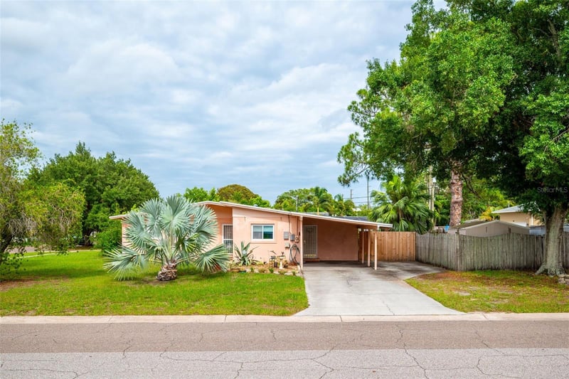 494 34th Ave, St Petersburg, FL 33704