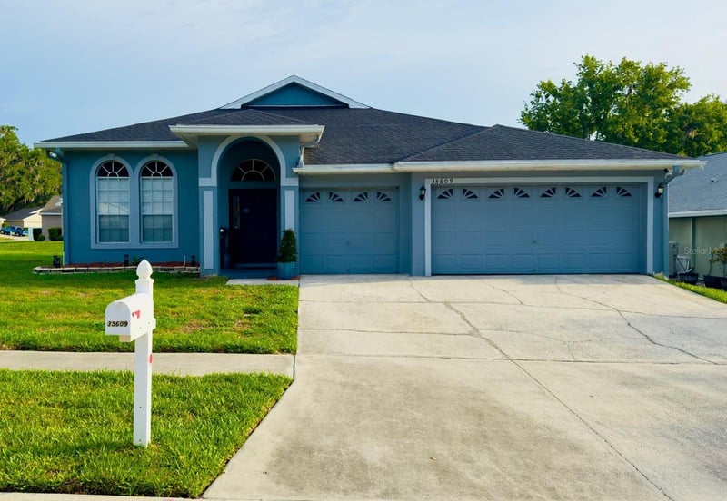35609 Welby Ct, Zephyrhills, FL 33541
