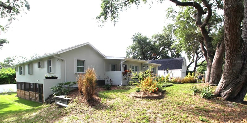 2436 Navarez Ave, Safety Harbor, FL 34695