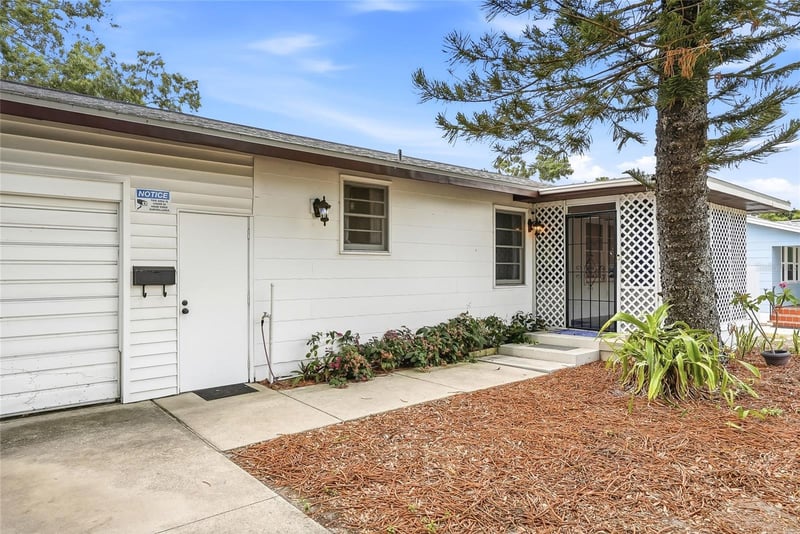 1433 De Leon St, Clearwater, FL 33756