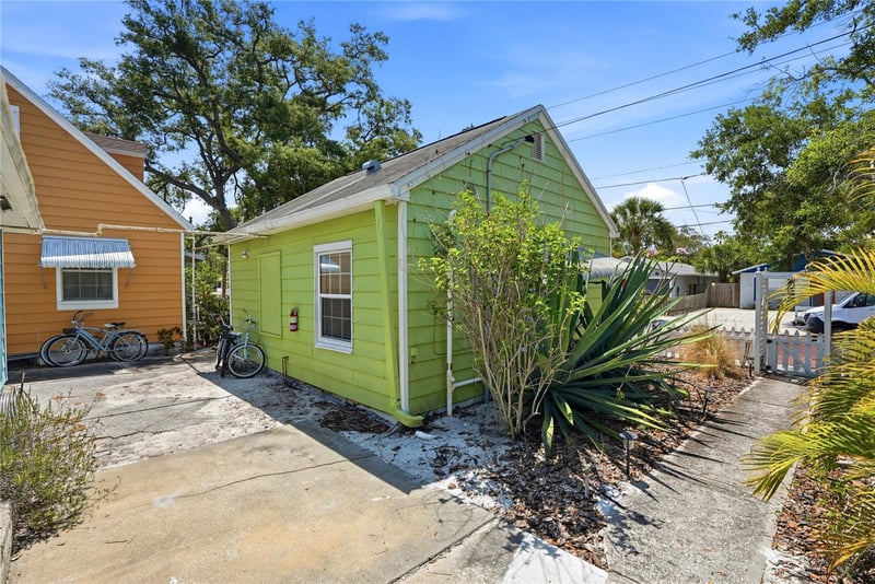 5407 29th Ave, Gulfport, FL 33707
