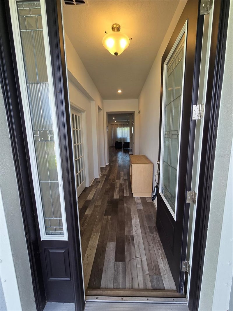 863 Bayshore Dr, Tarpon Springs, FL 34689