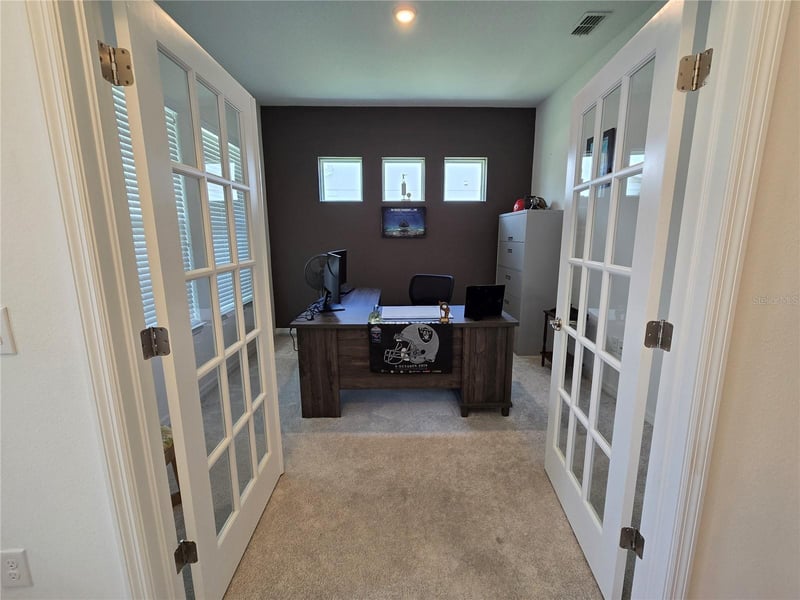 863 Bayshore Dr, Tarpon Springs, FL 34689