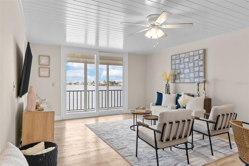 7920 Sun Island Dr S #202, South Pasadena, FL 33707
