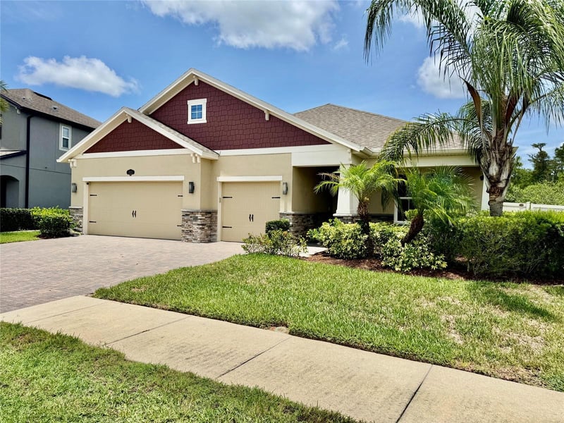 18233 Roseate Dr, Lutz, FL 33558