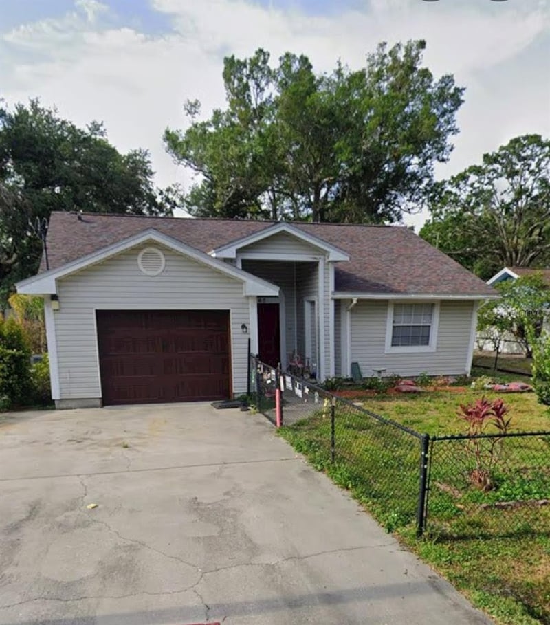 1405 Frances Ave, Plant City, FL 33563