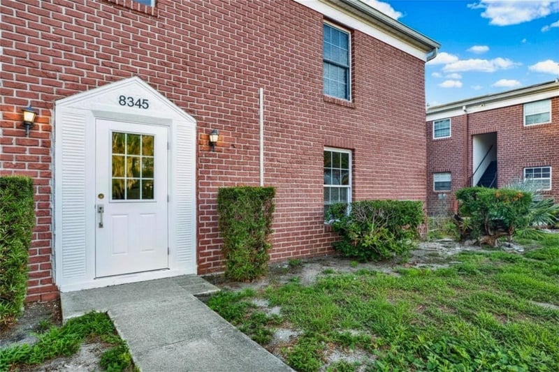 8345 13th St #B, St Petersburg, FL 33702