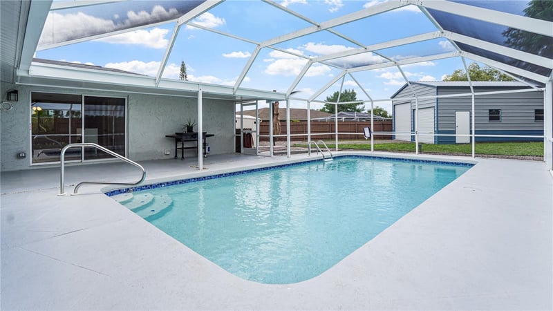8747 Hemlock Ln, Port Richey, FL 34668