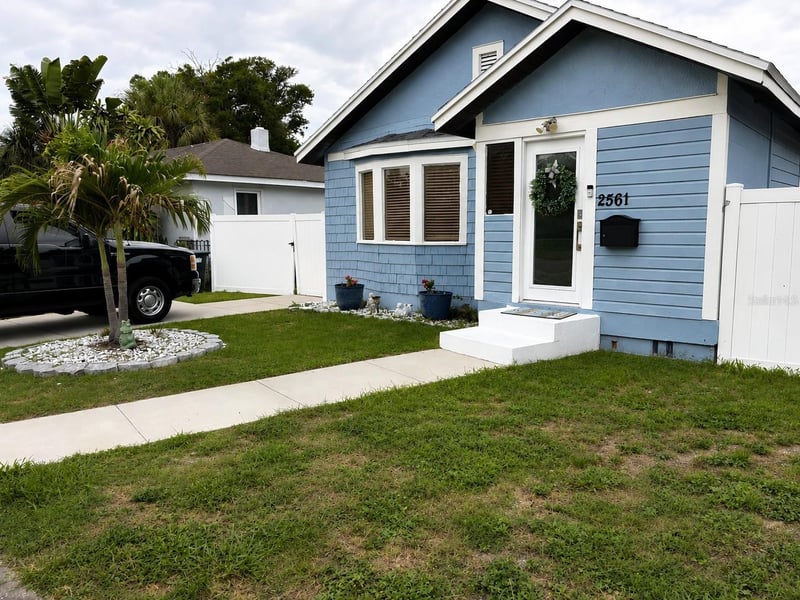 2561 13th Ave, St Petersburg, FL 33713