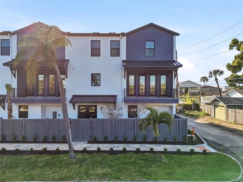 3005 1st Ave, St Petersburg, FL 33713