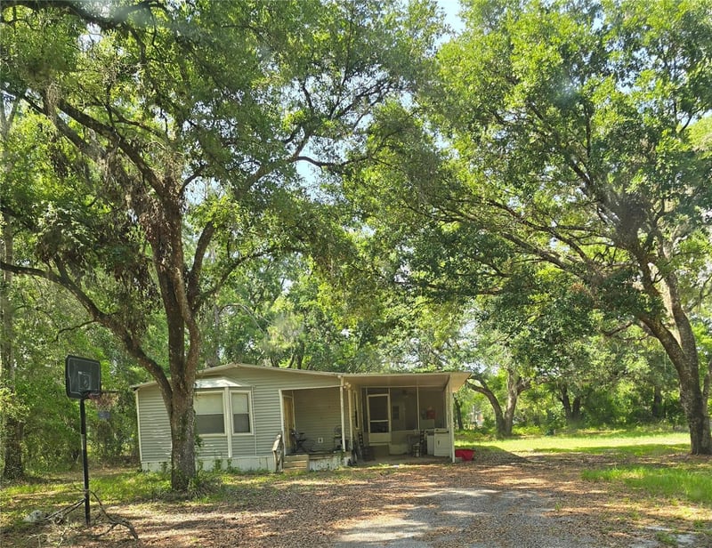 38625 County Line Rd, Zephyrhills, FL 33540