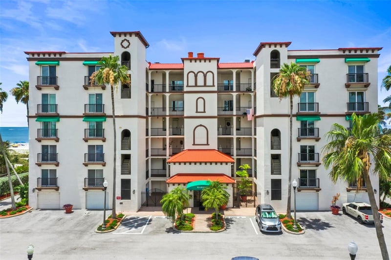200 121st Ave #103, Treasure Island, FL 33706