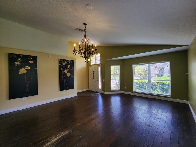 30702 Iverson Dr, Wesley Chapel, FL 33543