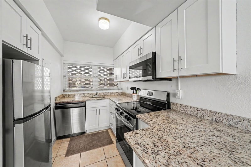 7050 Sunset Way #11, St Pete Beach, FL 33706
