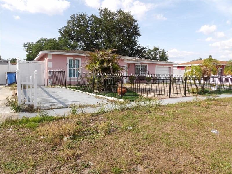 6521 W Hanna Ave, Tampa, FL 33634