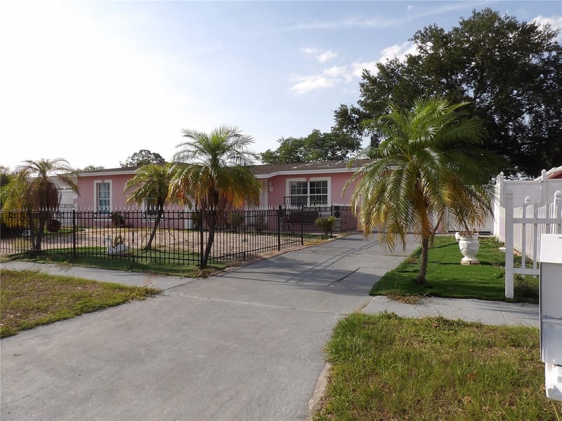 6521 W Hanna Ave, Tampa, FL 33634