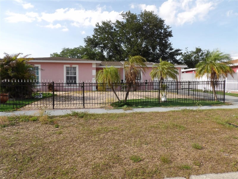6521 W Hanna Ave, Tampa, FL 33634
