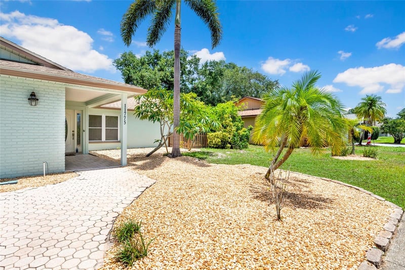 11775 112th Ave, Seminole, FL 33778