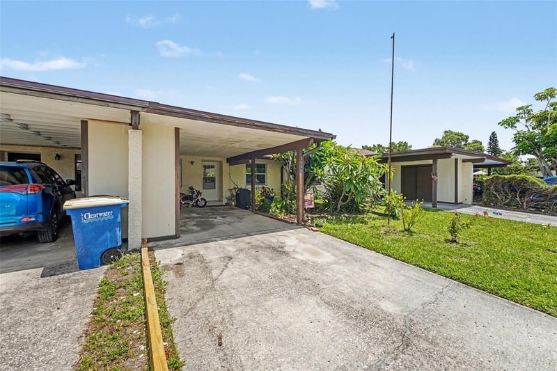 2048 Sunset Grove Ln, Clearwater, FL 33765
