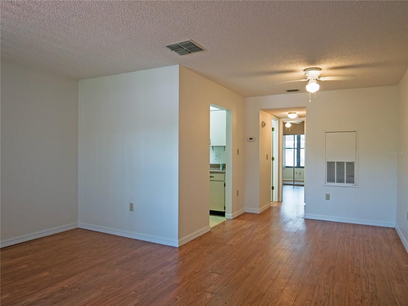 2444 Enterprise Rd #29, Clearwater, FL 33763
