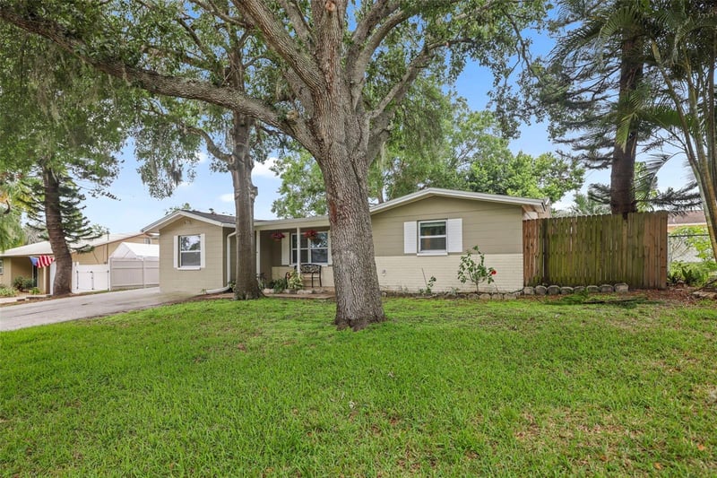 78 Maple Ave, Palm Harbor, FL 34684