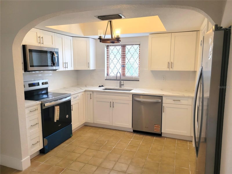 1835 Maryland Ave, St Petersburg, FL 33703