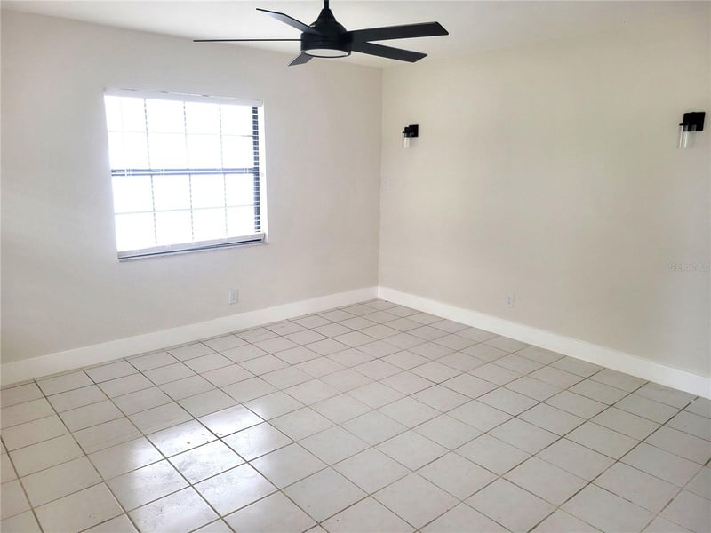 1835 Maryland Ave, St Petersburg, FL 33703