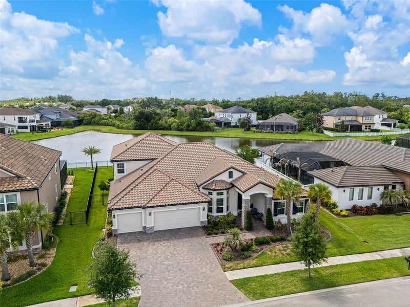 33164 Kateland Dr, Wesley Chapel, FL 33545