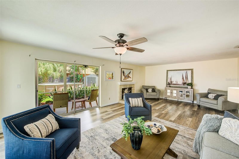 14079 Victoria Rd, Largo, FL 33774