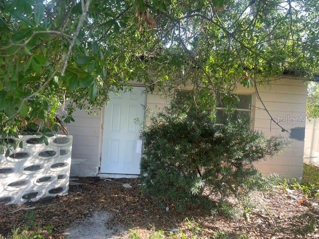 547 75th Ave, St Petersburg, FL 33702