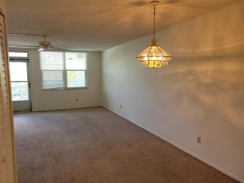4890 Bay St #336, St Petersburg, FL 33703