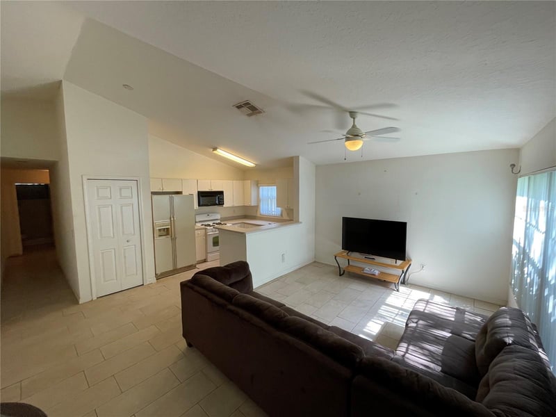 15120 Deer Meadow Dr, Lutz, FL 33559