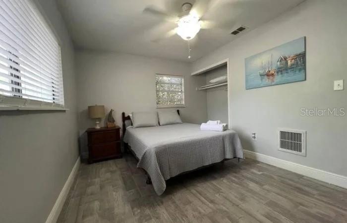 709 Bayshore Dr, Tarpon Springs, FL 34689