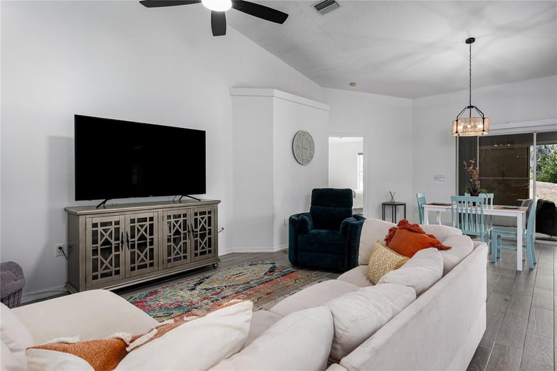 1608 Fairway Oaks Dr, Palmetto, FL 34221