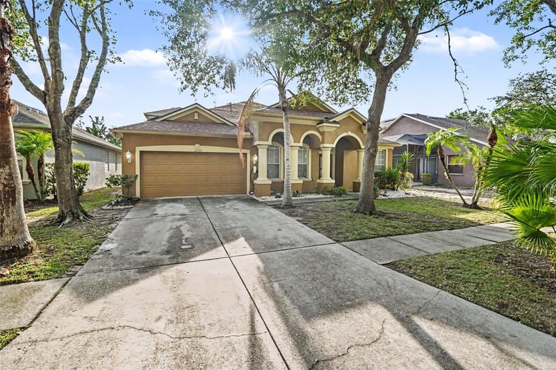 12515 Burgess Hill Dr, Riverview, FL 33579