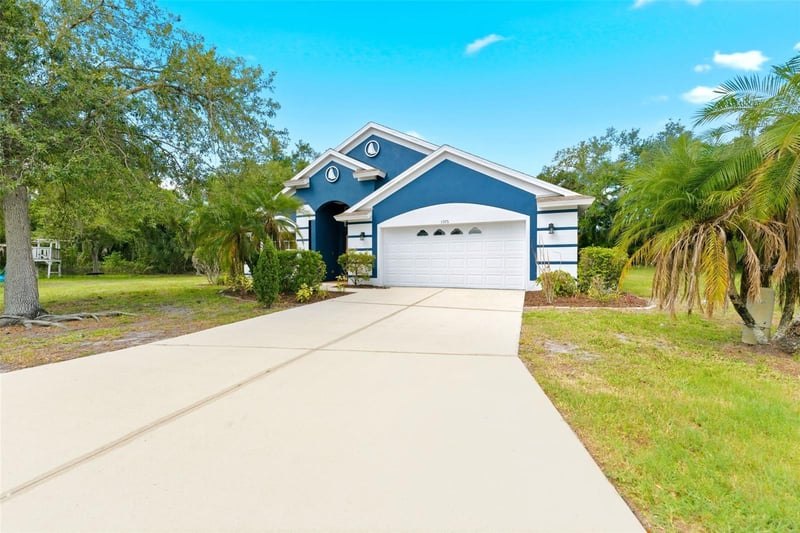 , Bradenton, FL 34203