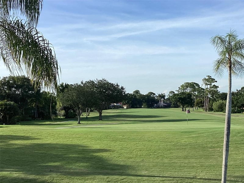 6211 Timber Lake Dr #B4, Sarasota, FL 34243