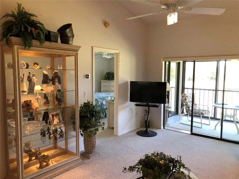 6211 Timber Lake Dr #B4, Sarasota, FL 34243
