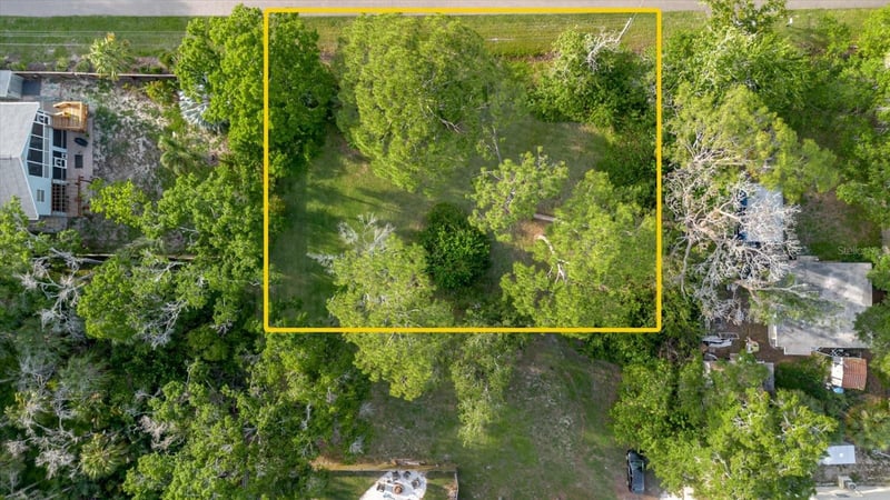Highland Ave, Tarpon Springs, FL 34689