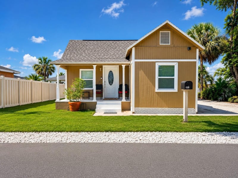 802 Jurgens St, Clearwater, FL 33755