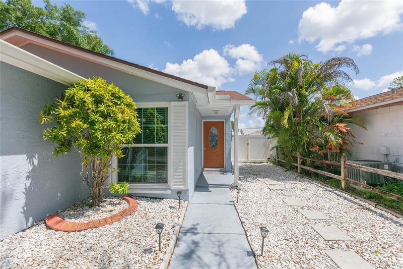 9217 Spy Glass Ct, Tampa, FL 33615