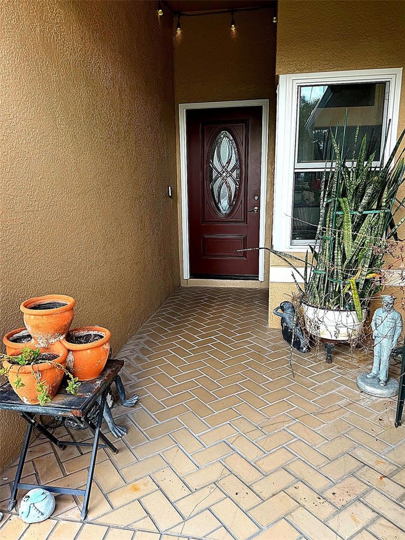 30913 Bridgegate Dr, Wesley Chapel, FL 33545