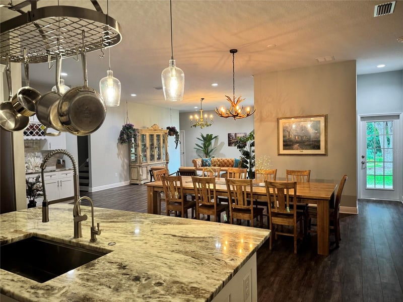 2730 Robertson , Lutz, FL 33559