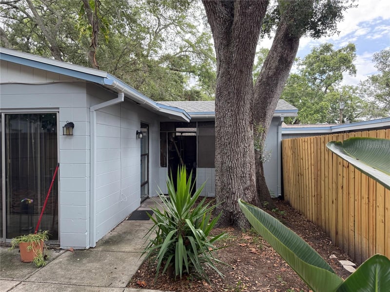 613 1st Ave, Largo, FL 33770